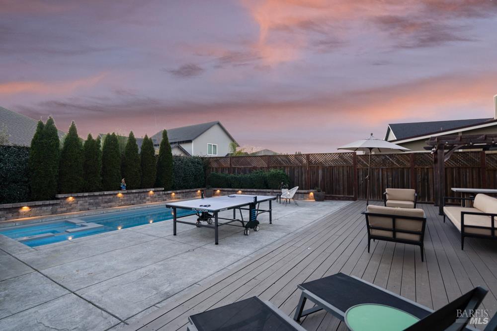 Detail Gallery Image 62 of 72 For 280 Pacific Heights Dr, Santa Rosa,  CA 95403 - 4 Beds | 3/1 Baths