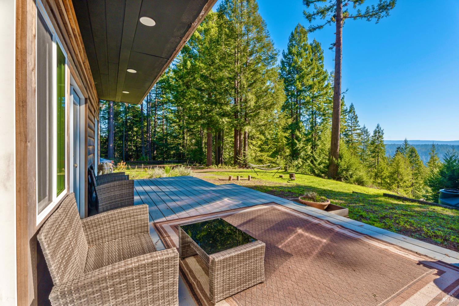 Detail Gallery Image 4 of 49 For 40401 Little River Airport Rd, Little River_1,  CA 95456 - 3 Beds | 2 Baths