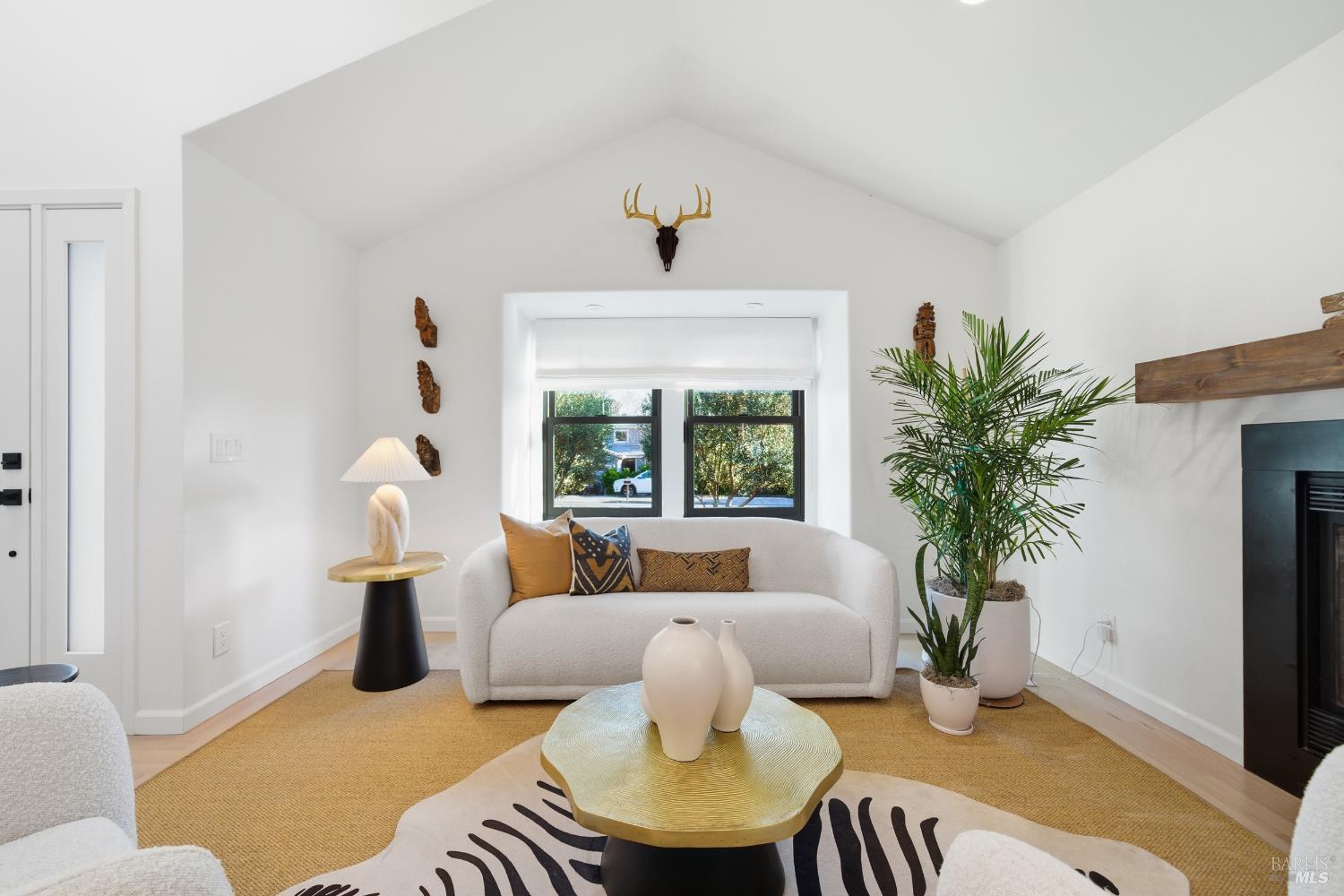 Detail Gallery Image 21 of 49 For 827 Verano Ave, Sonoma,  CA 95476 - 3 Beds | 2 Baths