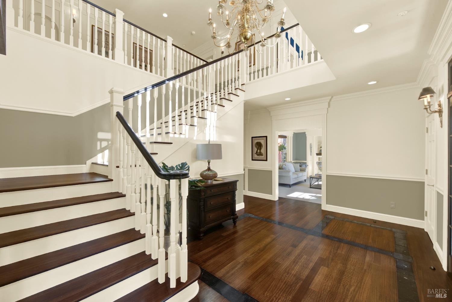 Detail Gallery Image 6 of 86 For 2 Remington Ct, Napa,  CA 94558 - 4 Beds | 3/1 Baths