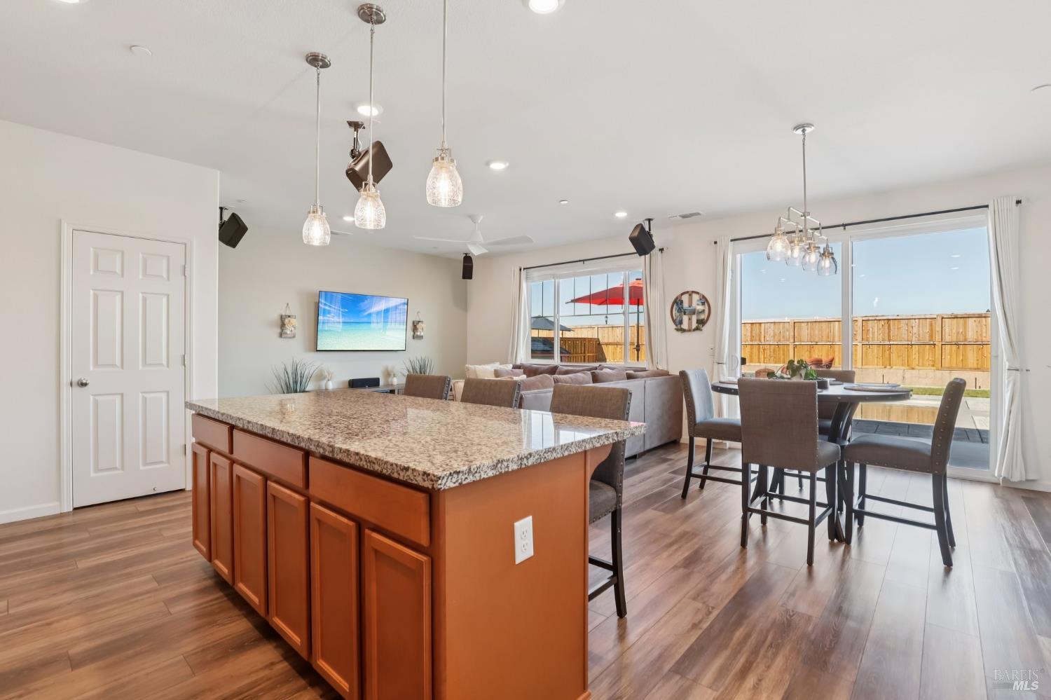 Detail Gallery Image 11 of 35 For 1500 Goldfield Ct, Dixon,  CA 95620 - 3 Beds | 2 Baths