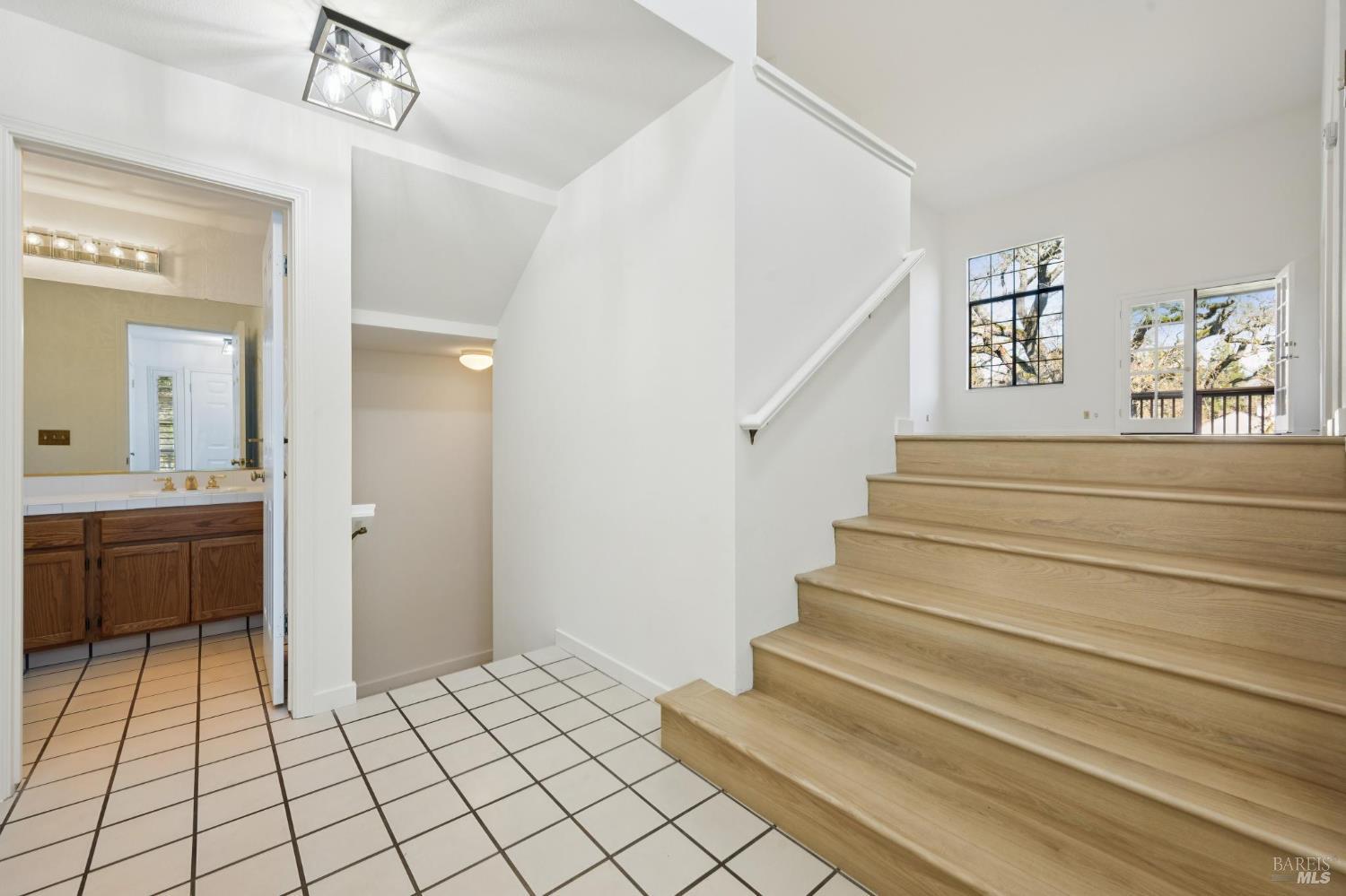 Detail Gallery Image 21 of 34 For 1116 Princeton Dr, Sonoma,  CA 95476 - 3 Beds | 3/1 Baths