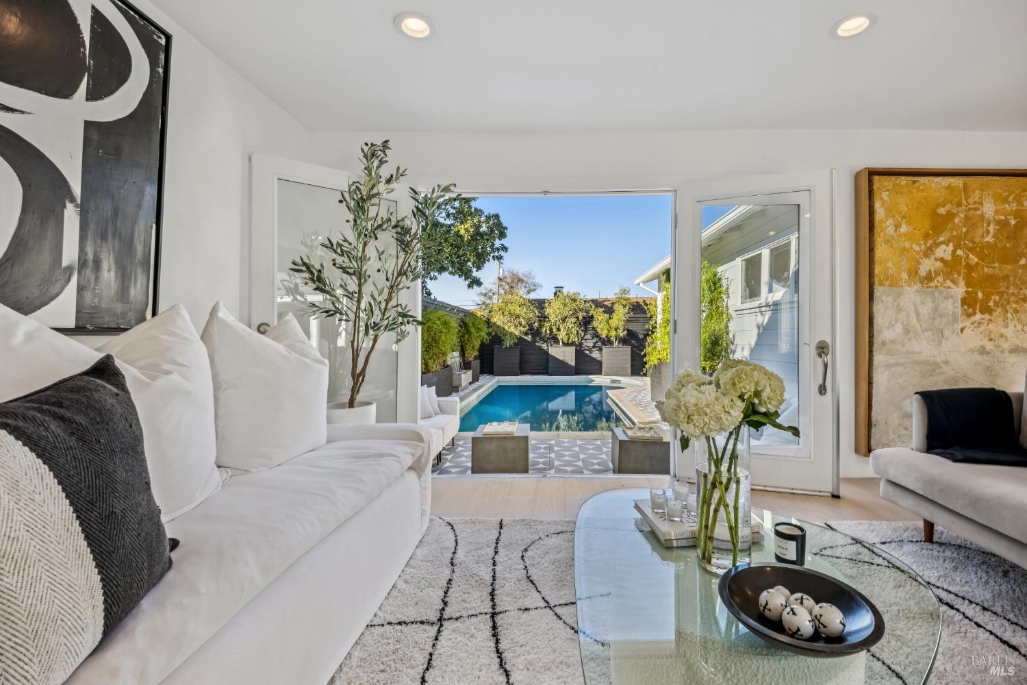 Front Image Thumbnail for BA326009761