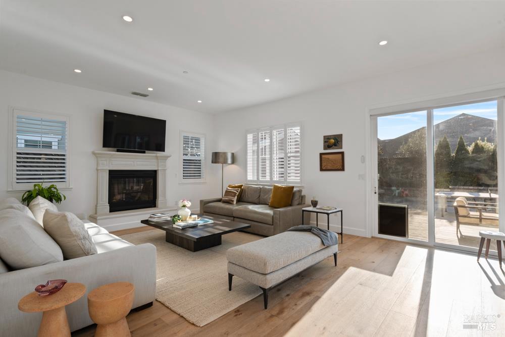 Detail Gallery Image 21 of 72 For 280 Pacific Heights Dr, Santa Rosa,  CA 95403 - 4 Beds | 3/1 Baths