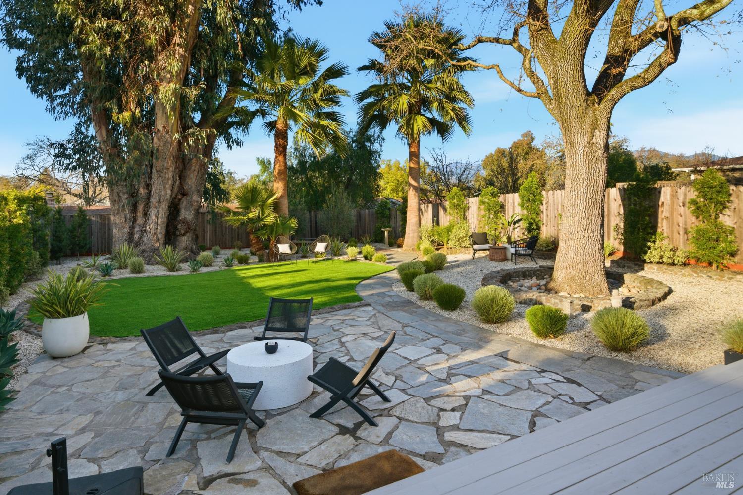 Detail Gallery Image 3 of 49 For 827 Verano Ave, Sonoma,  CA 95476 - 3 Beds | 2 Baths