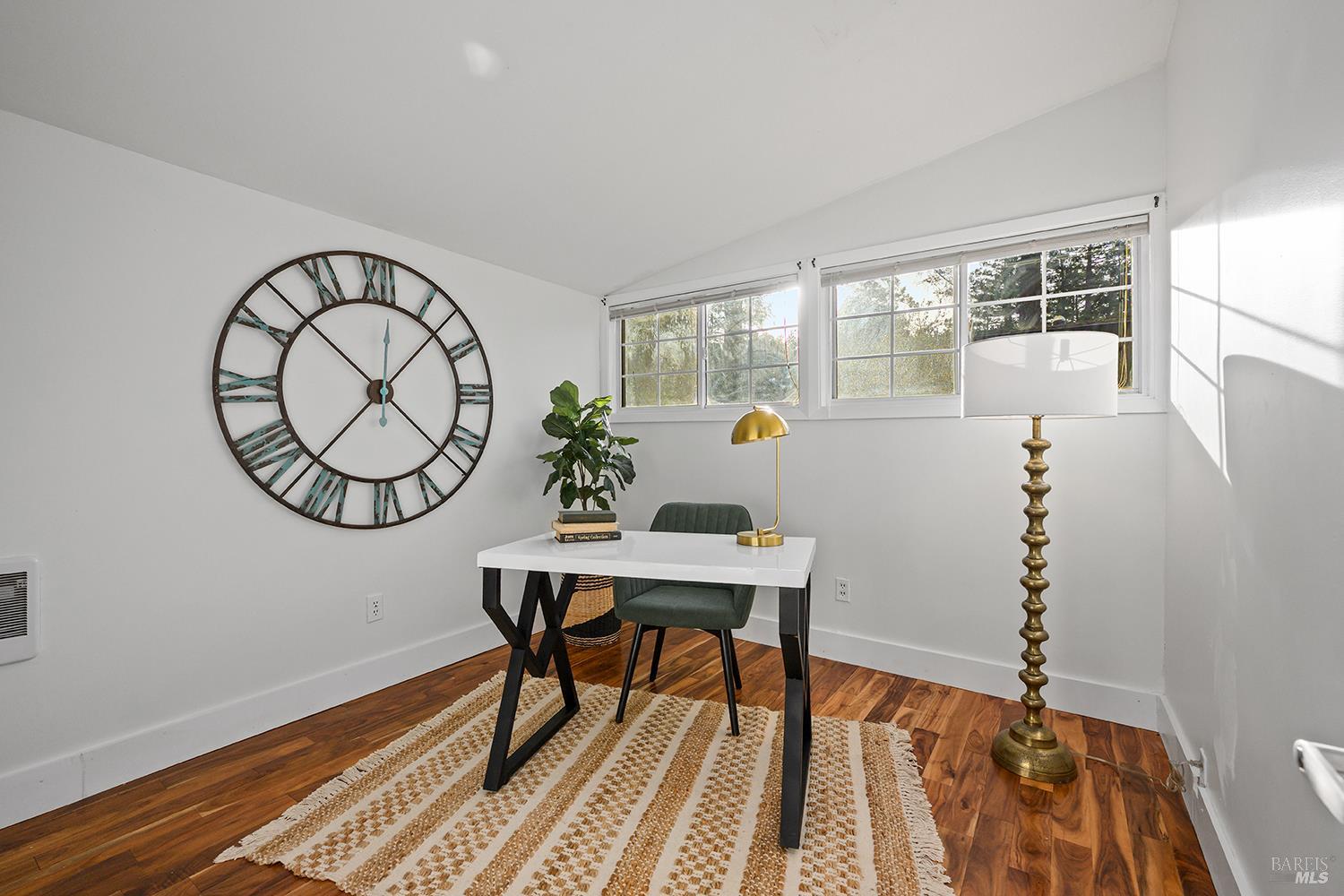 Detail Gallery Image 18 of 39 For 11071 Ogburn Ln, Forestville,  CA 95436 - 2 Beds | 2 Baths