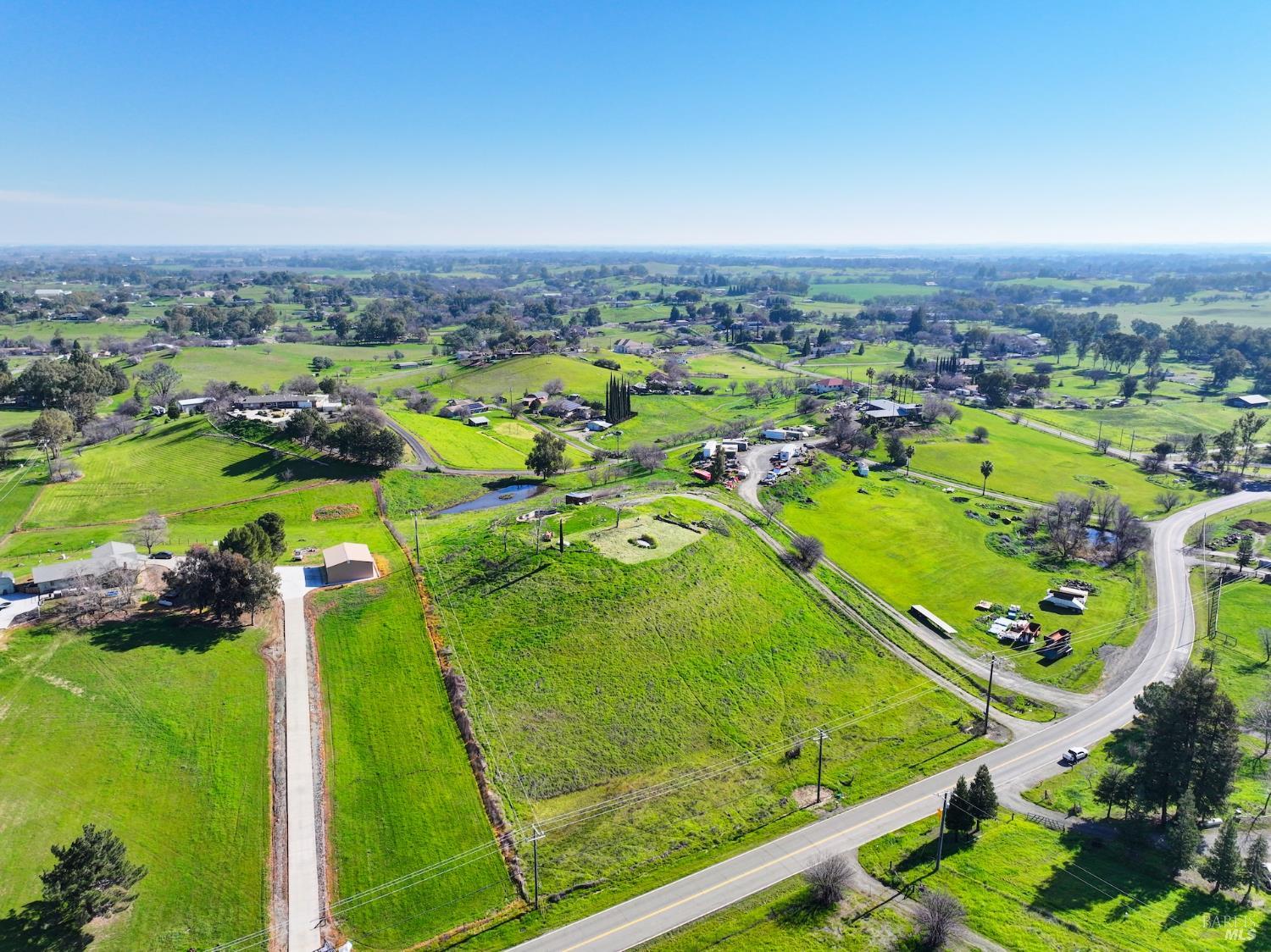 Detail Gallery Image 3 of 83 For 7668 English Hills Rd, Vacaville,  CA 95688 - – Beds | – Baths