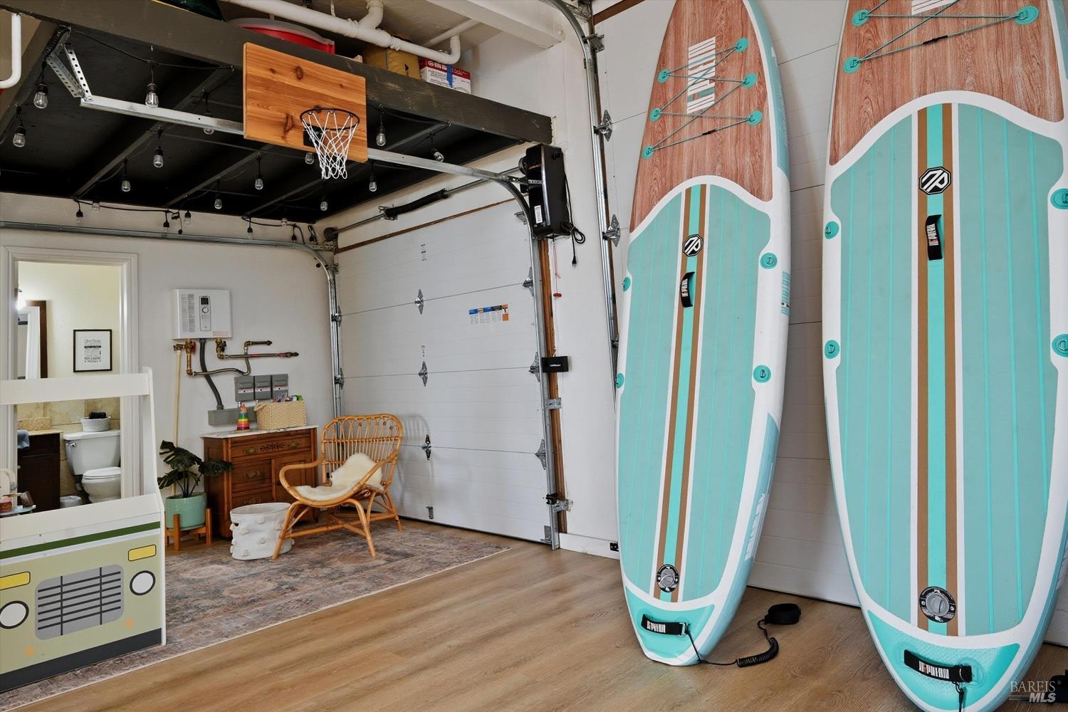 Detail Gallery Image 27 of 55 For 10727 E Highway 20 Unkn, Clearlake Oaks,  CA 95423 - 3 Beds | 3 Baths