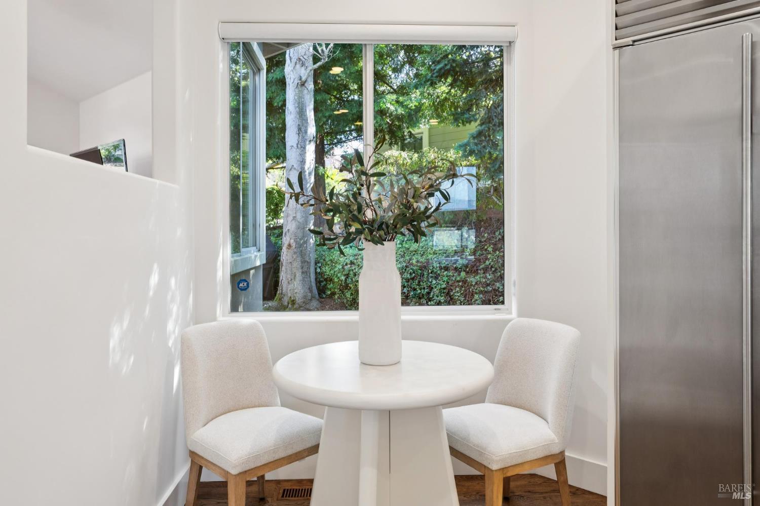 Detail Gallery Image 19 of 51 For 13 Upper Cecilia Way, Tiburon,  CA 94920 - 4 Beds | 3/1 Baths