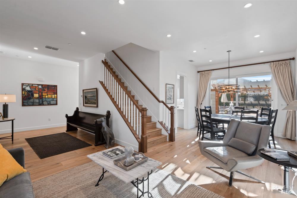 Detail Gallery Image 7 of 72 For 280 Pacific Heights Dr, Santa Rosa,  CA 95403 - 4 Beds | 3/1 Baths