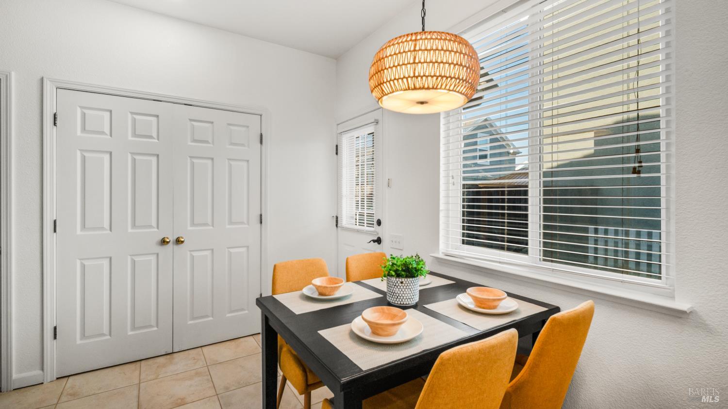 Detail Gallery Image 17 of 35 For 5257 Venus Dr, Fairfield,  CA 94534 - 3 Beds | 2 Baths