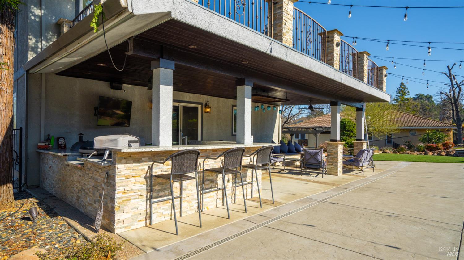 Detail Gallery Image 64 of 98 For 220 Hidden Valley Ln, Vacaville,  CA 95688 - 3 Beds | 2/1 Baths