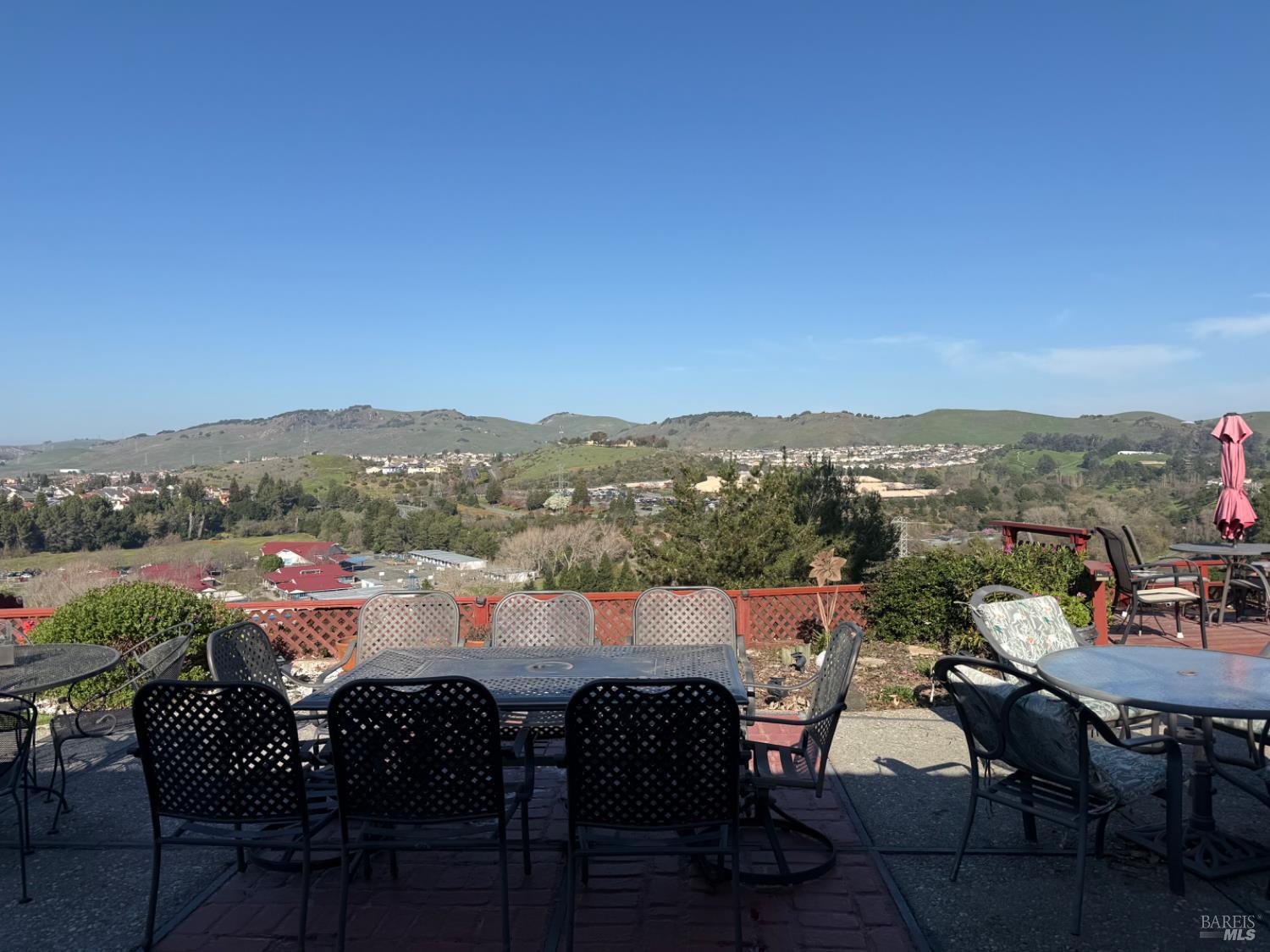 Detail Gallery Image 24 of 36 For 124 Gregory Ln, Vallejo,  CA 94591 - 4 Beds | 2 Baths