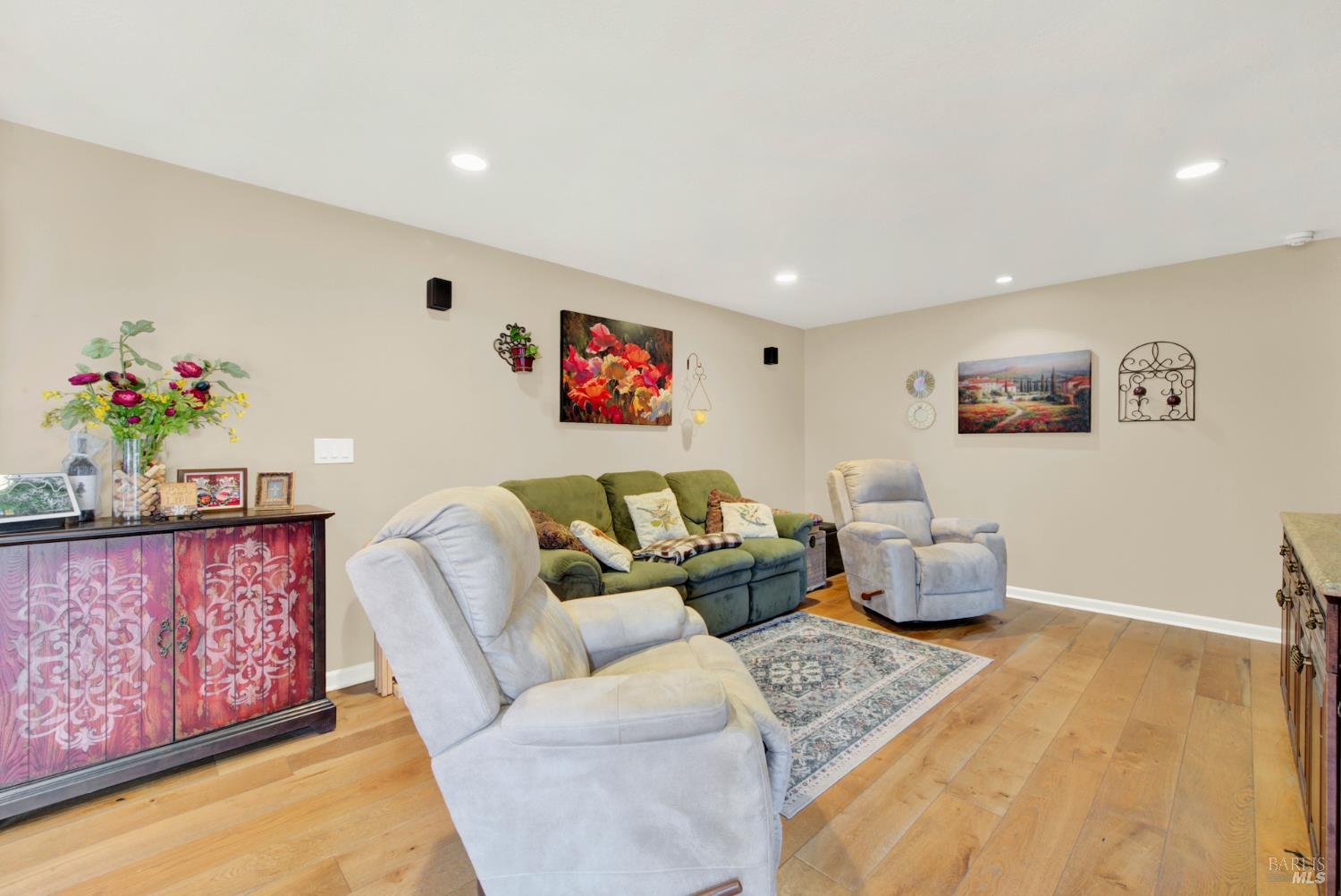 Detail Gallery Image 33 of 99 For 480 La Canada Ct, Morgan Hill,  CA 95037 - 5 Beds | 3/1 Baths