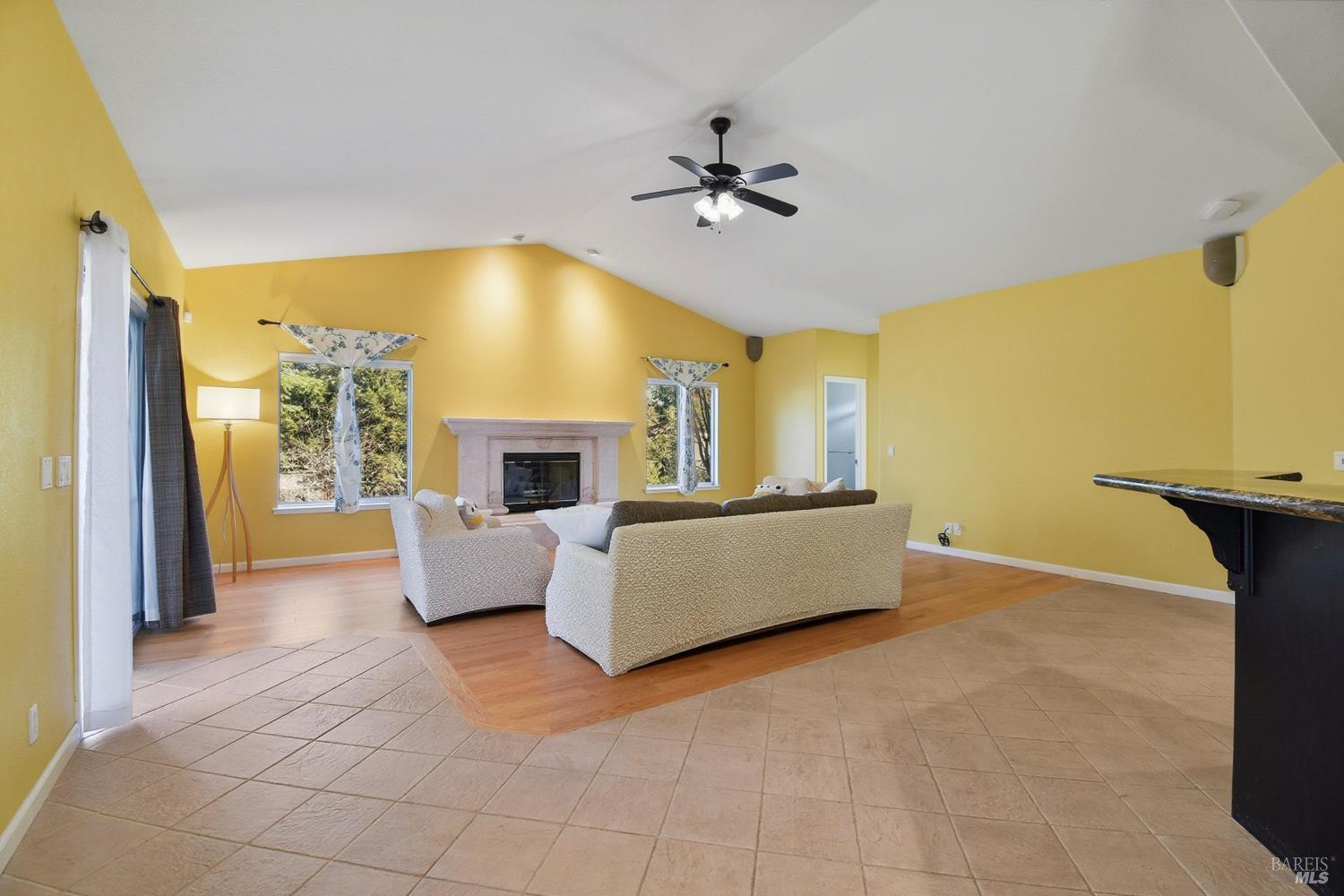 Detail Gallery Image 8 of 39 For 5828 Owl Hill Ave, Santa Rosa,  CA 95409 - 4 Beds | 3/1 Baths