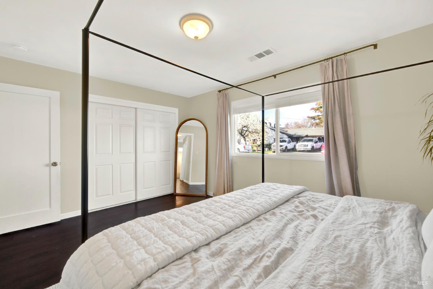 Detail Gallery Image 33 of 56 For 1837 Vermont St, Fairfield,  CA 94533 - 3 Beds | 1 Baths