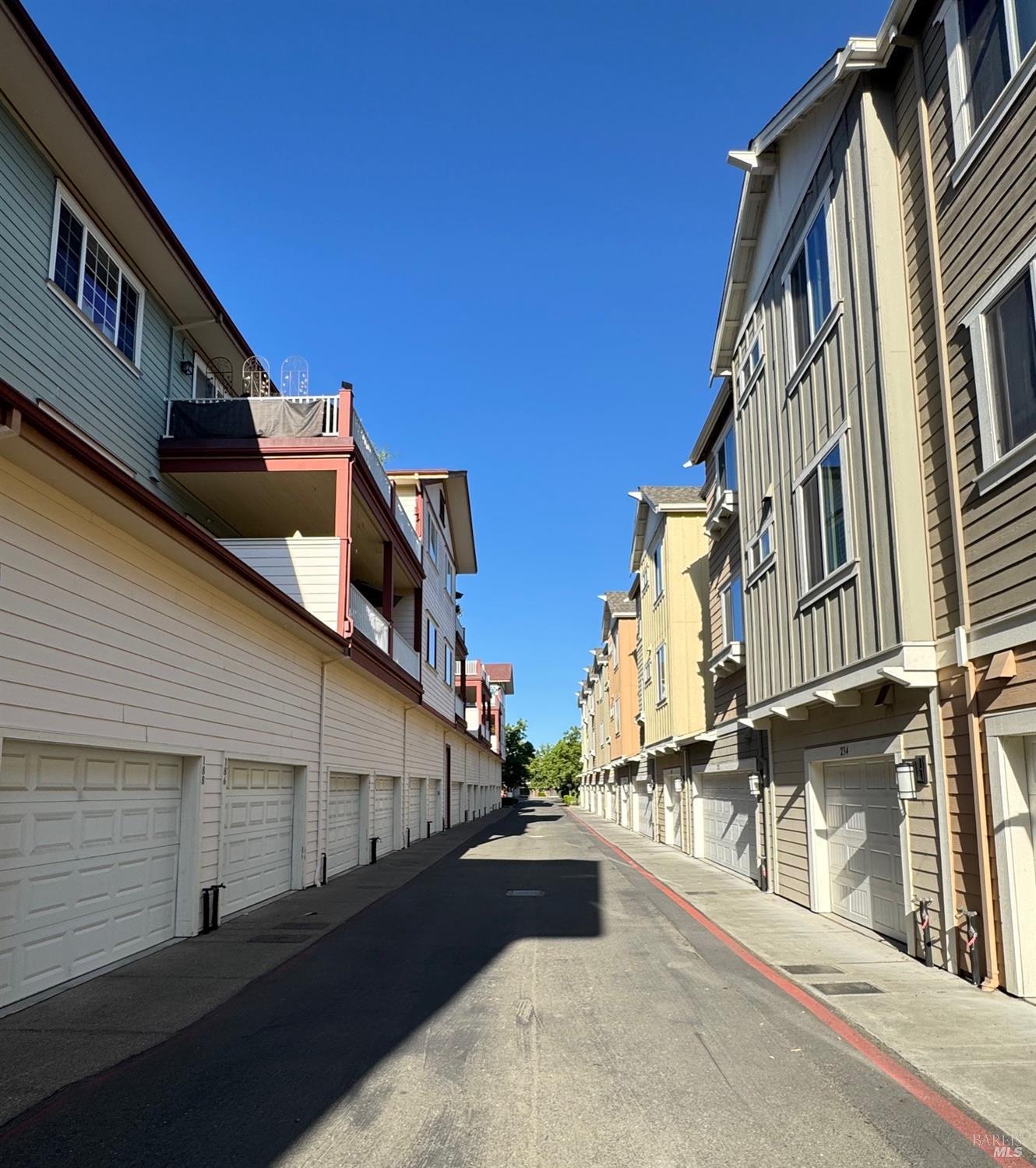 Detail Gallery Image 19 of 20 For 202 Johnson St, Windsor,  CA 95492 - 2 Beds | 2 Baths