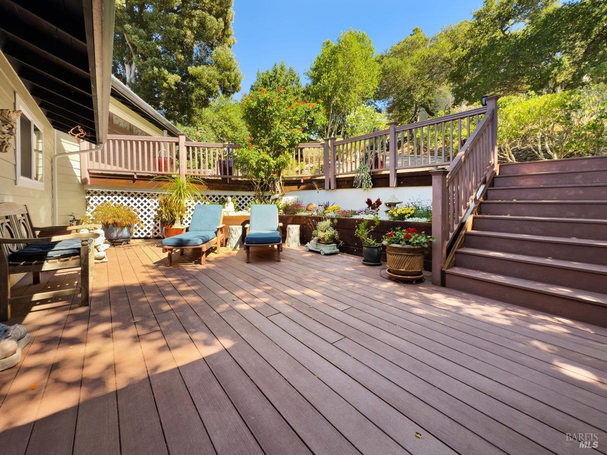 Detail Gallery Image 4 of 41 For 119 Oakmont Ave, San Rafael,  CA 94901 - 4 Beds | 3/1 Baths