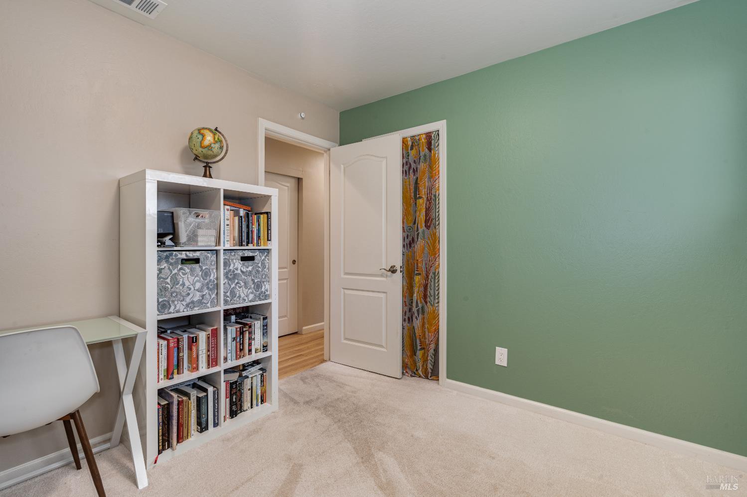 Detail Gallery Image 19 of 33 For 3770 Dover St, Napa,  CA 94558 - 3 Beds | 2 Baths