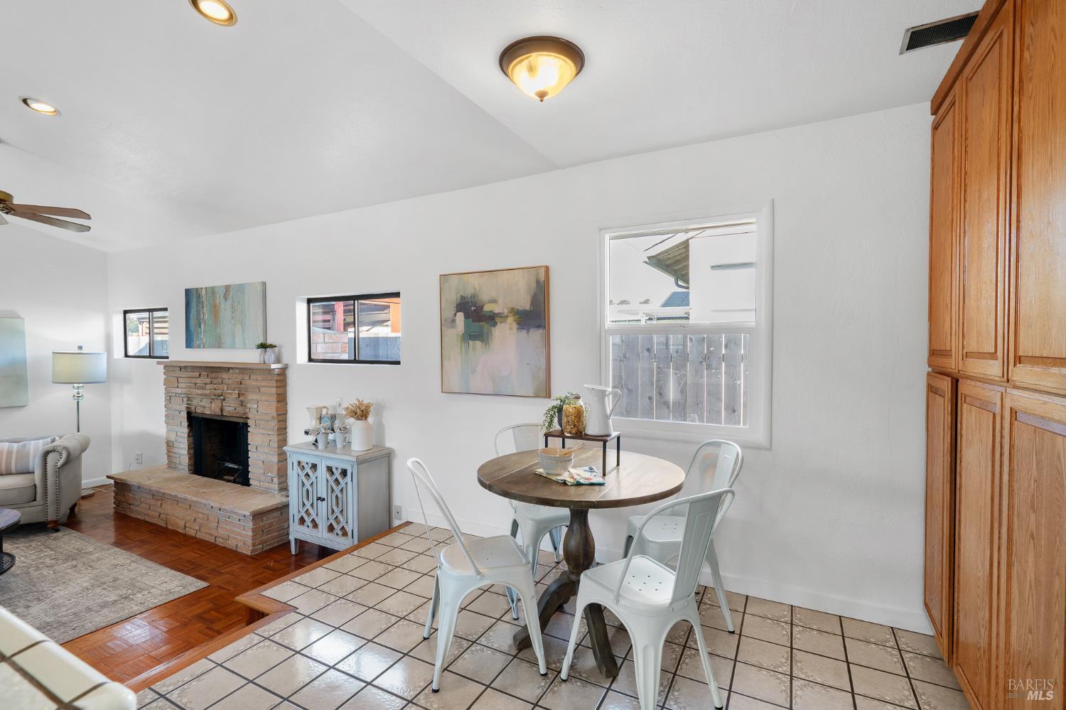 Detail Gallery Image 15 of 51 For 1179 Oakwood Ave, Vallejo,  CA 94591 - 2 Beds | 2 Baths