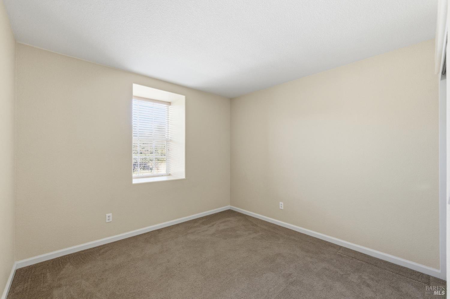 Detail Gallery Image 43 of 59 For 4595 Avondale Cir, Fairfield,  CA 94533 - 5 Beds | 2/1 Baths