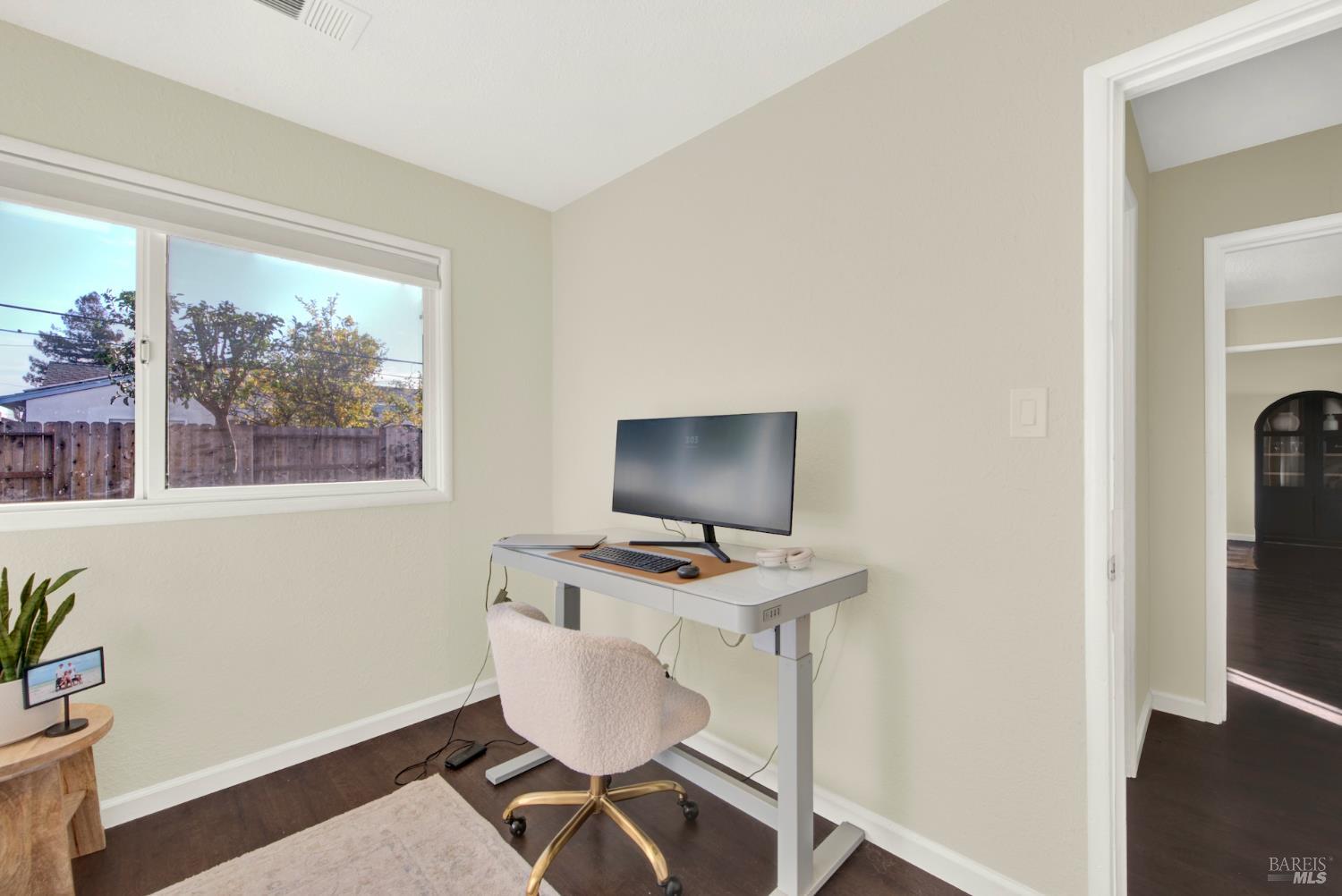 Detail Gallery Image 44 of 56 For 1837 Vermont St, Fairfield,  CA 94533 - 3 Beds | 1 Baths