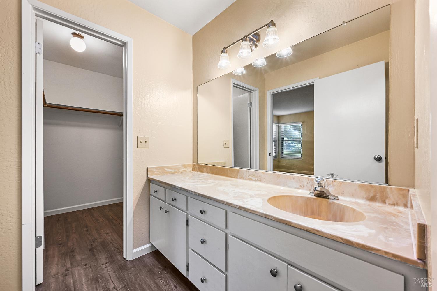 Detail Gallery Image 25 of 36 For 1220 North St, Santa Rosa,  CA 95404 - 2 Beds | 2 Baths