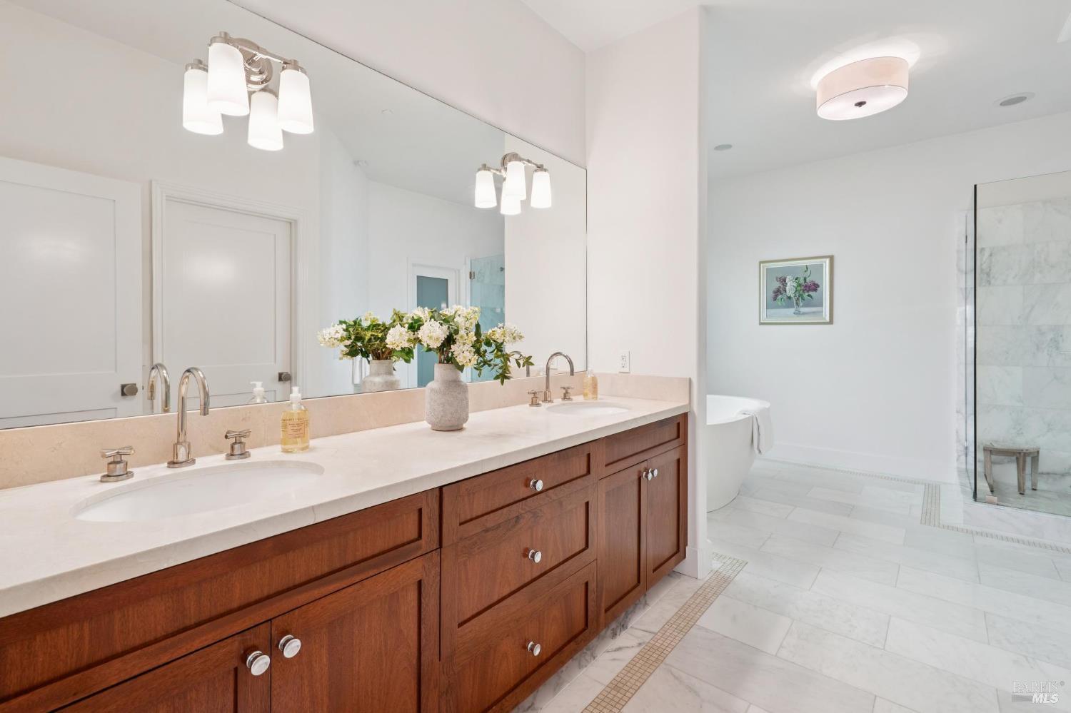 Detail Gallery Image 32 of 51 For 13 Upper Cecilia Way, Tiburon,  CA 94920 - 4 Beds | 3/1 Baths