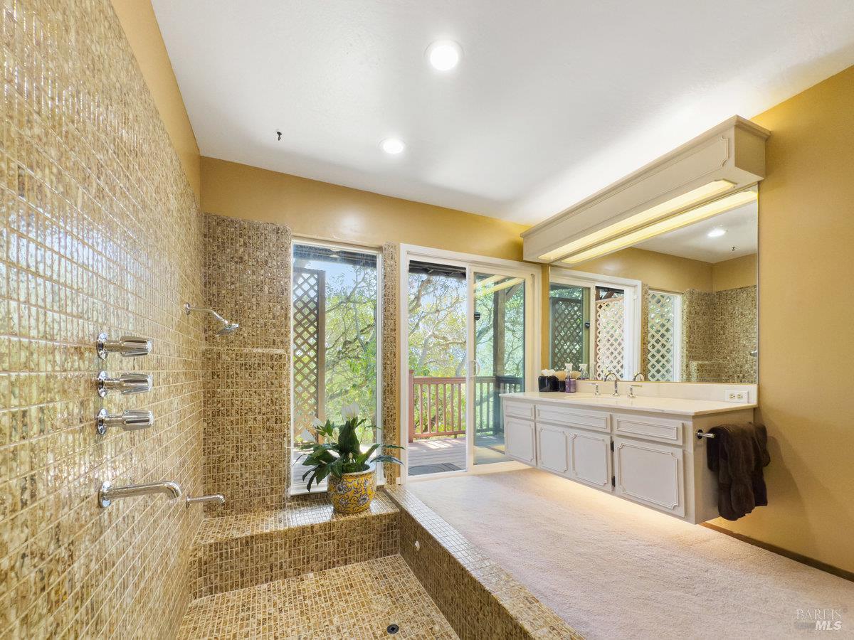 Detail Gallery Image 35 of 41 For 119 Oakmont Ave, San Rafael,  CA 94901 - 4 Beds | 3/1 Baths