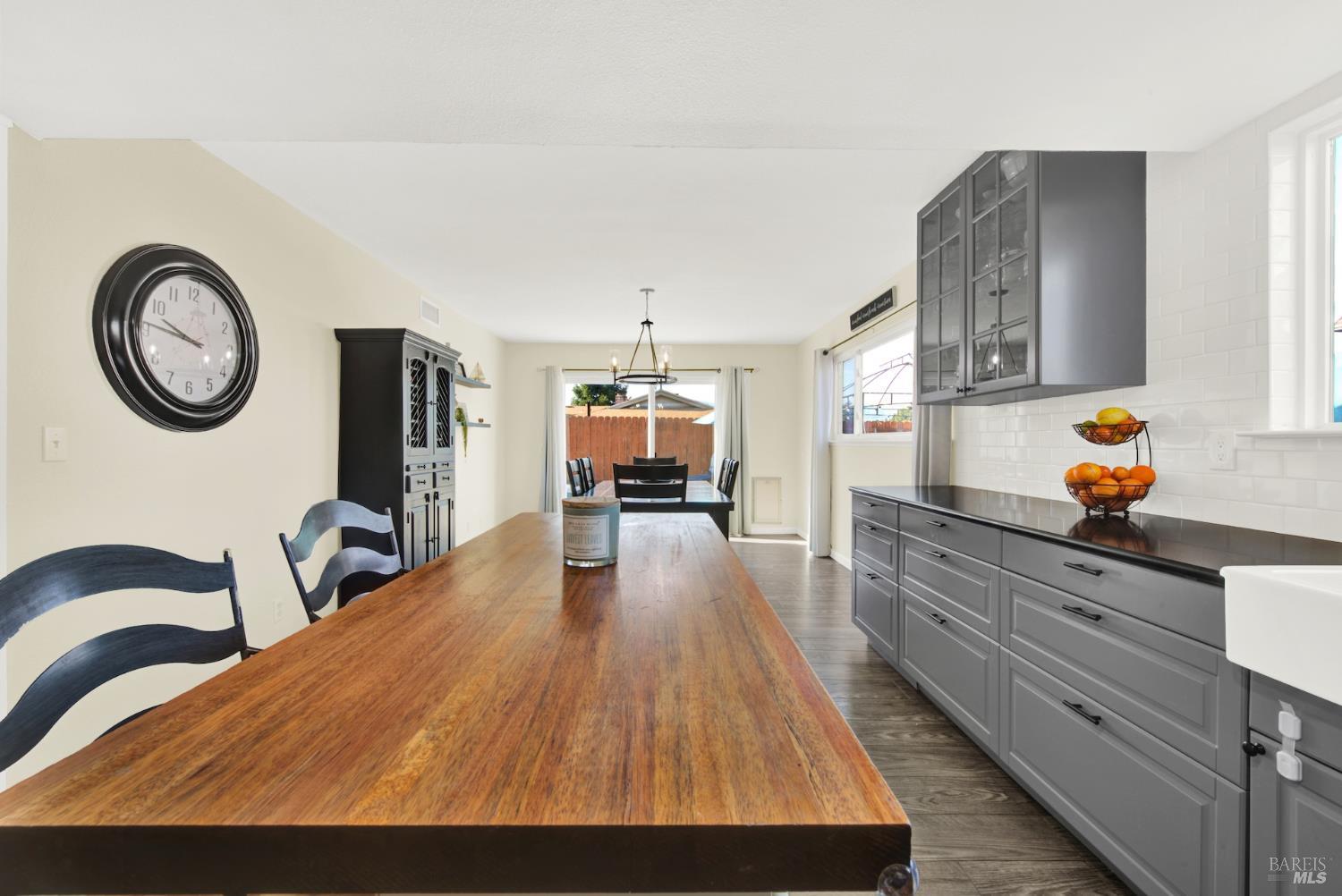 Detail Gallery Image 34 of 83 For 655 Marshall Ct, Vacaville,  CA 95687 - 3 Beds | 2 Baths