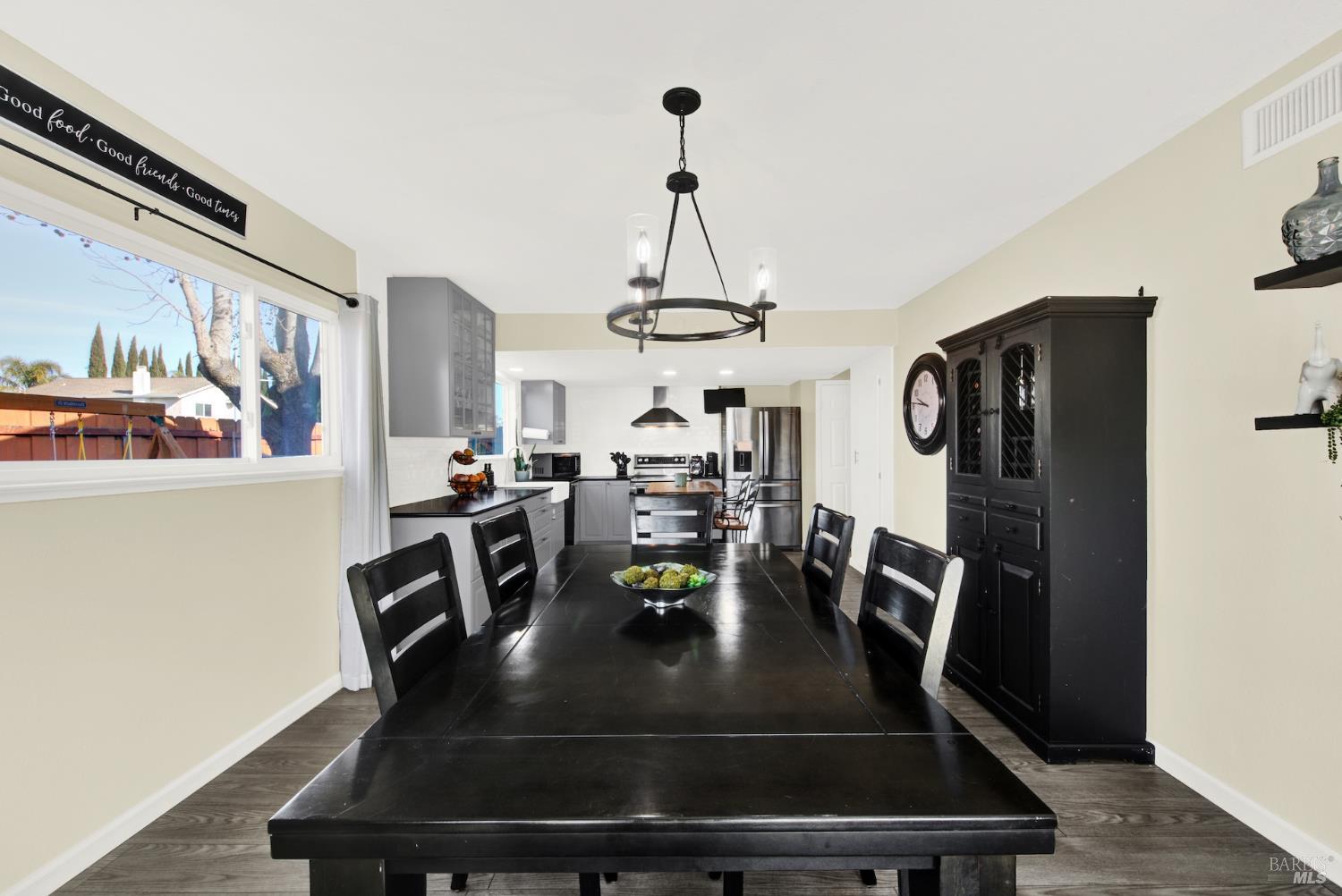 Detail Gallery Image 42 of 83 For 655 Marshall Ct, Vacaville,  CA 95687 - 3 Beds | 2 Baths