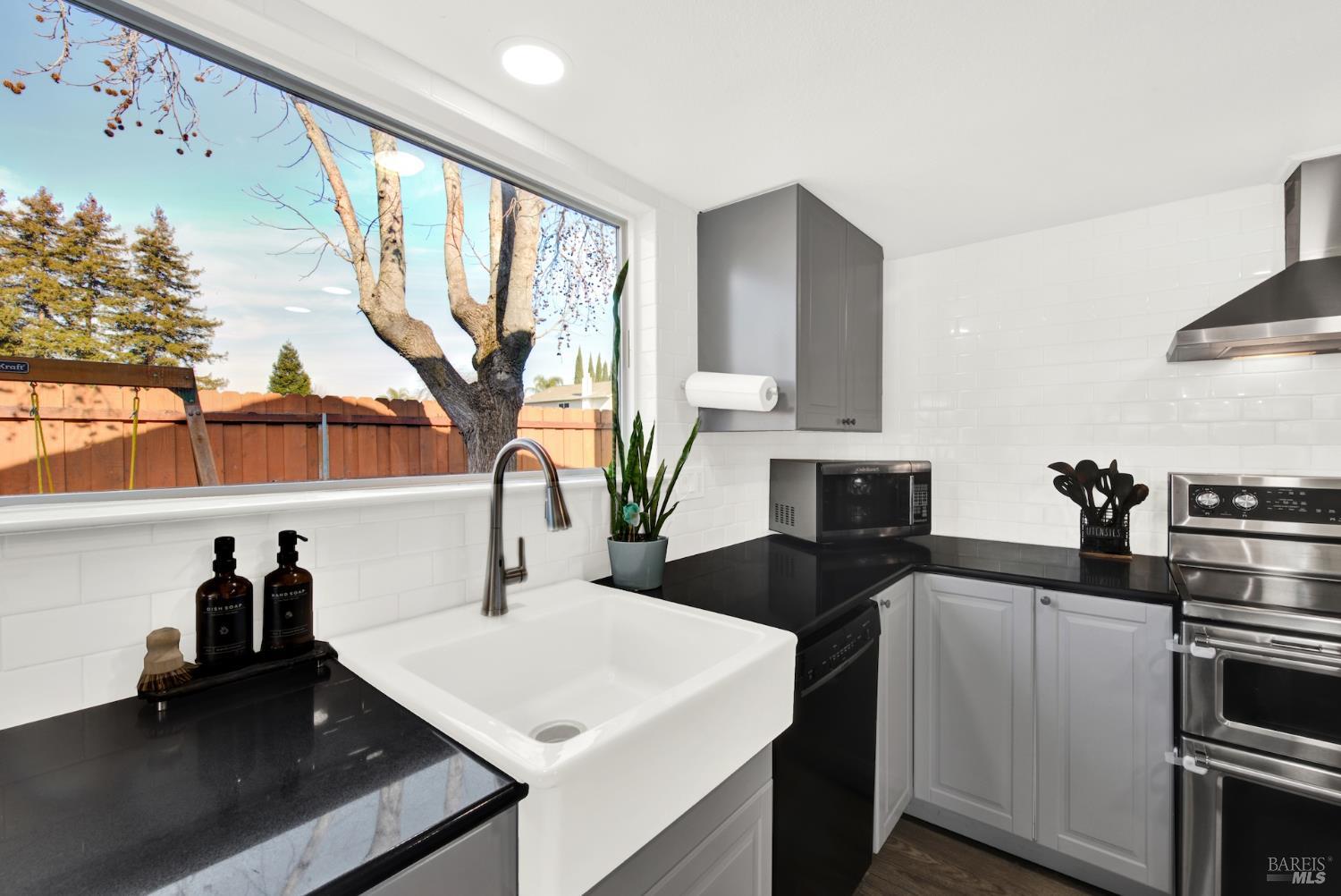 Detail Gallery Image 30 of 83 For 655 Marshall Ct, Vacaville,  CA 95687 - 3 Beds | 2 Baths