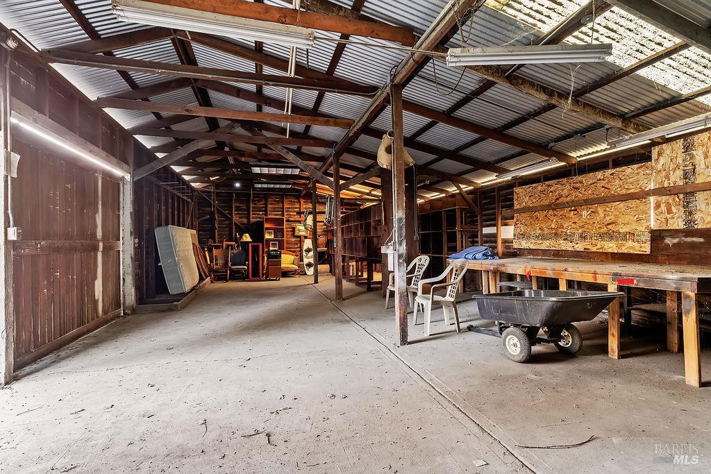 Detail Gallery Image 4 of 19 For 2050 Marlow Rd, Santa Rosa,  CA 95403 - 7 Beds | 3/1 Baths