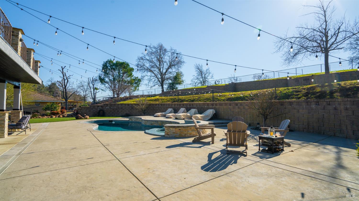 Detail Gallery Image 63 of 98 For 220 Hidden Valley Ln, Vacaville,  CA 95688 - 3 Beds | 2/1 Baths