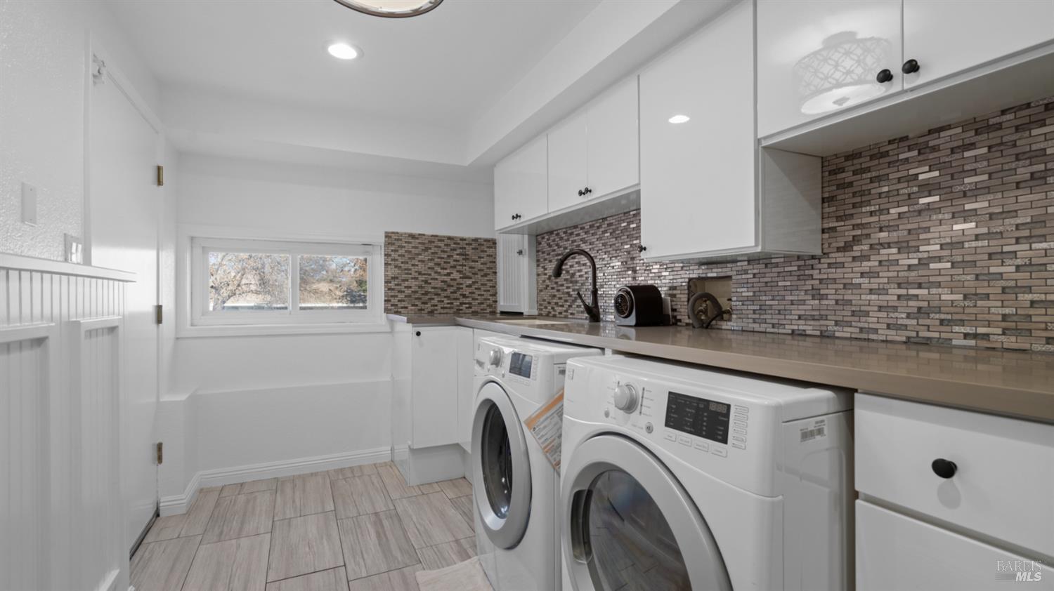 Detail Gallery Image 50 of 98 For 220 Hidden Valley Ln, Vacaville,  CA 95688 - 3 Beds | 2/1 Baths