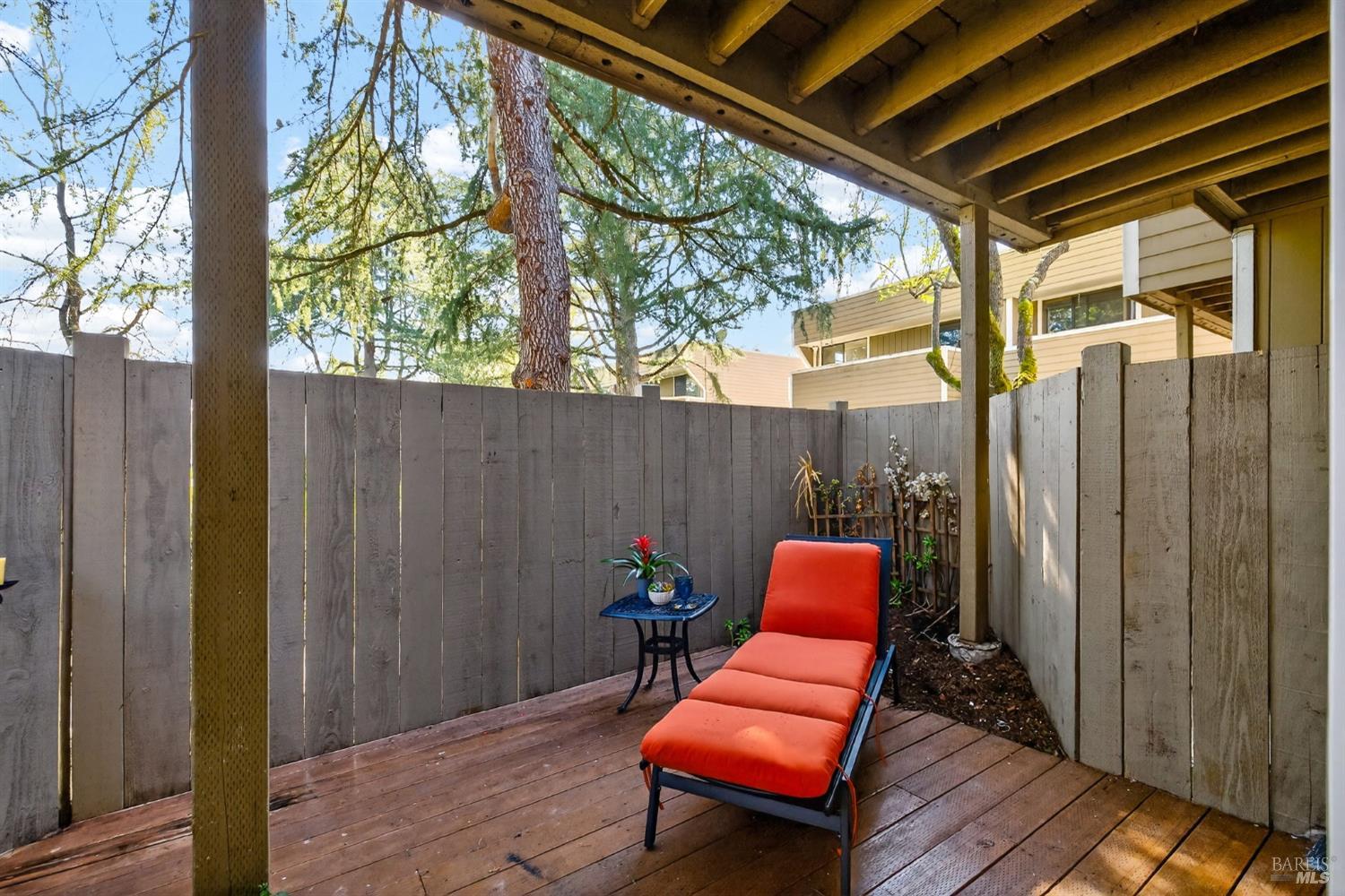 Detail Gallery Image 24 of 31 For 2141 W Steele Ln, Santa Rosa,  CA 95403 - 2 Beds | 1/1 Baths