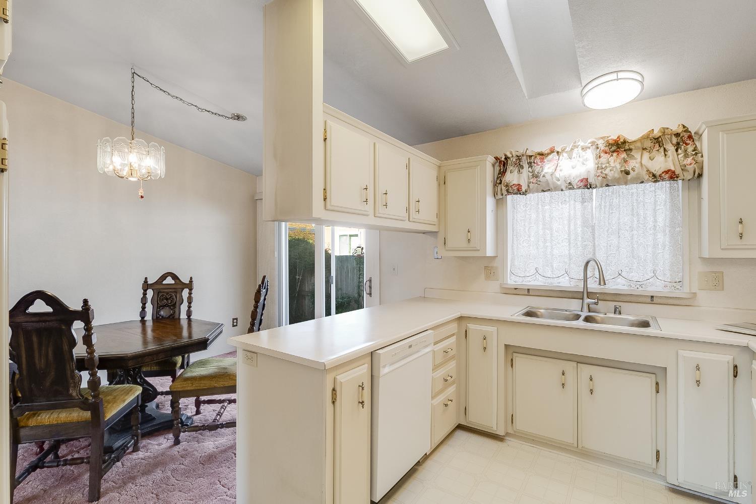 Detail Gallery Image 19 of 46 For 2555 Flosden Rd 65, American Canyon,  CA 94503 - 3 Beds | 2 Baths