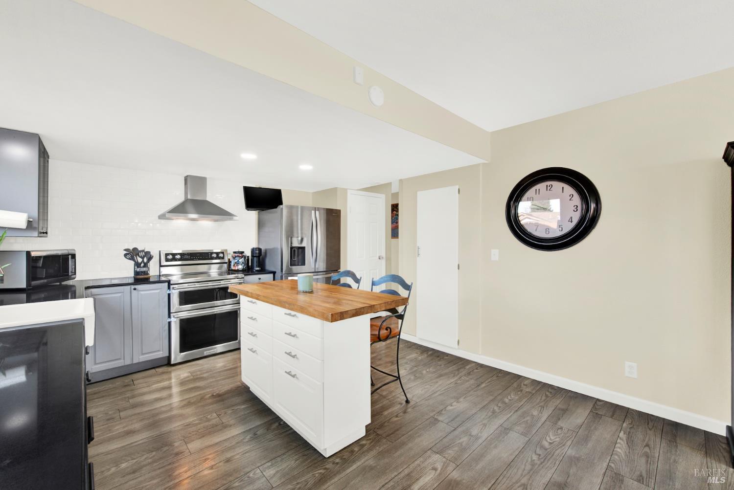 Detail Gallery Image 28 of 83 For 655 Marshall Ct, Vacaville,  CA 95687 - 3 Beds | 2 Baths