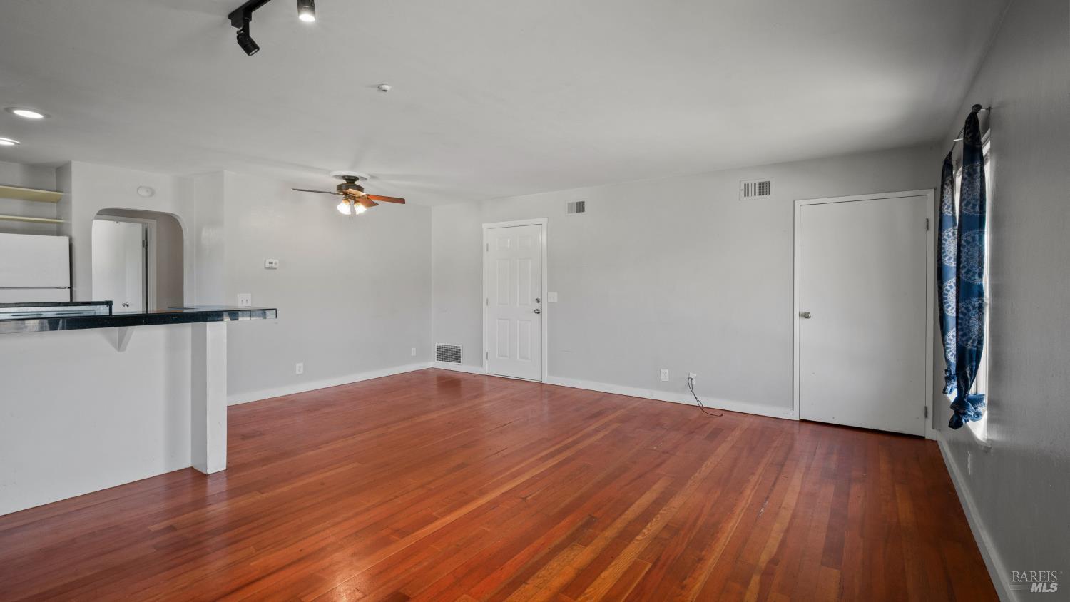 Detail Gallery Image 5 of 16 For 300 Stony Point Rd #126,  Santa Rosa,  CA 95401 - 2 Beds | 1 Baths