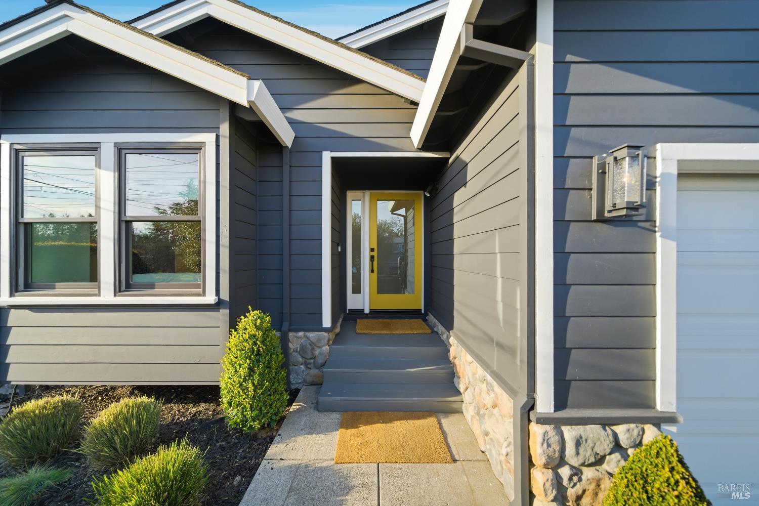 Detail Gallery Image 2 of 49 For 827 Verano Ave, Sonoma,  CA 95476 - 3 Beds | 2 Baths