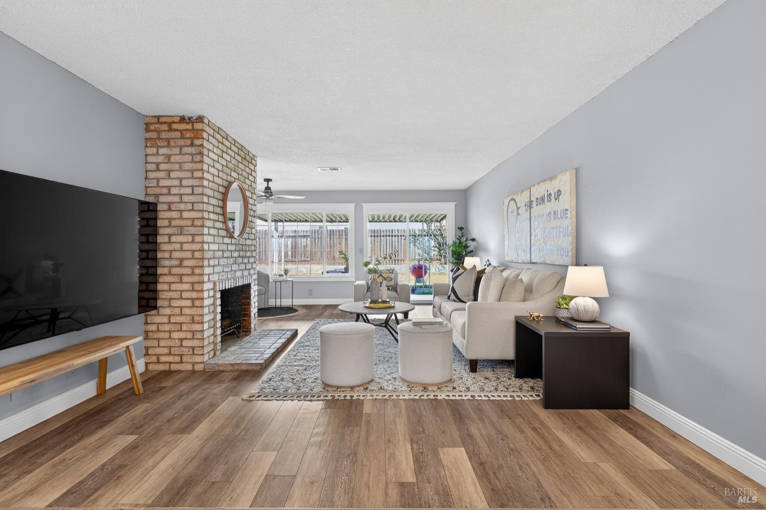 Detail Gallery Image 4 of 70 For 432 Chelsea Way, Fairfield,  CA 94533 - 4 Beds | 2 Baths