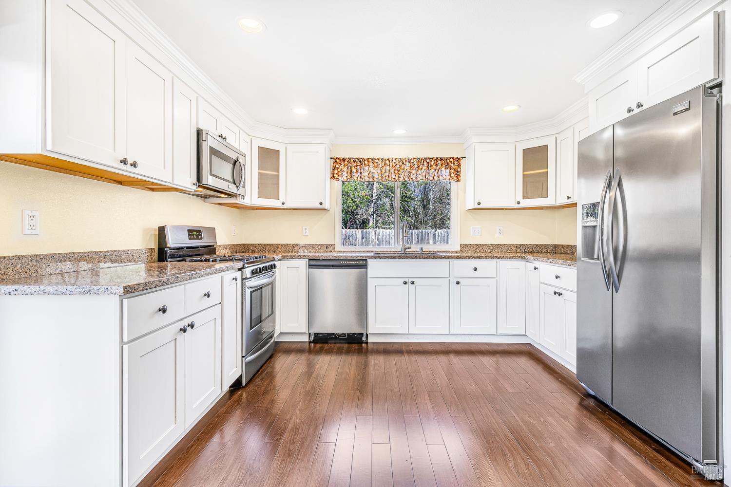 Detail Gallery Image 20 of 41 For 8902 Oak Trail Dr, Santa Rosa,  CA 95409 - 3 Beds | 2 Baths