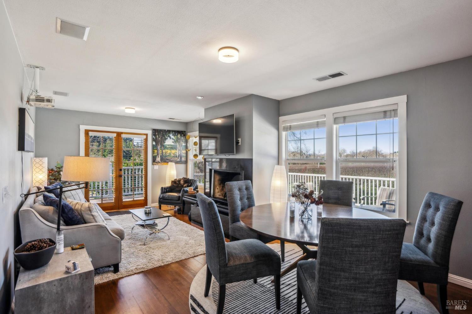 Detail Gallery Image 14 of 68 For 1180 Monticello Rd, Napa,  CA 94558 - 3 Beds | 2 Baths