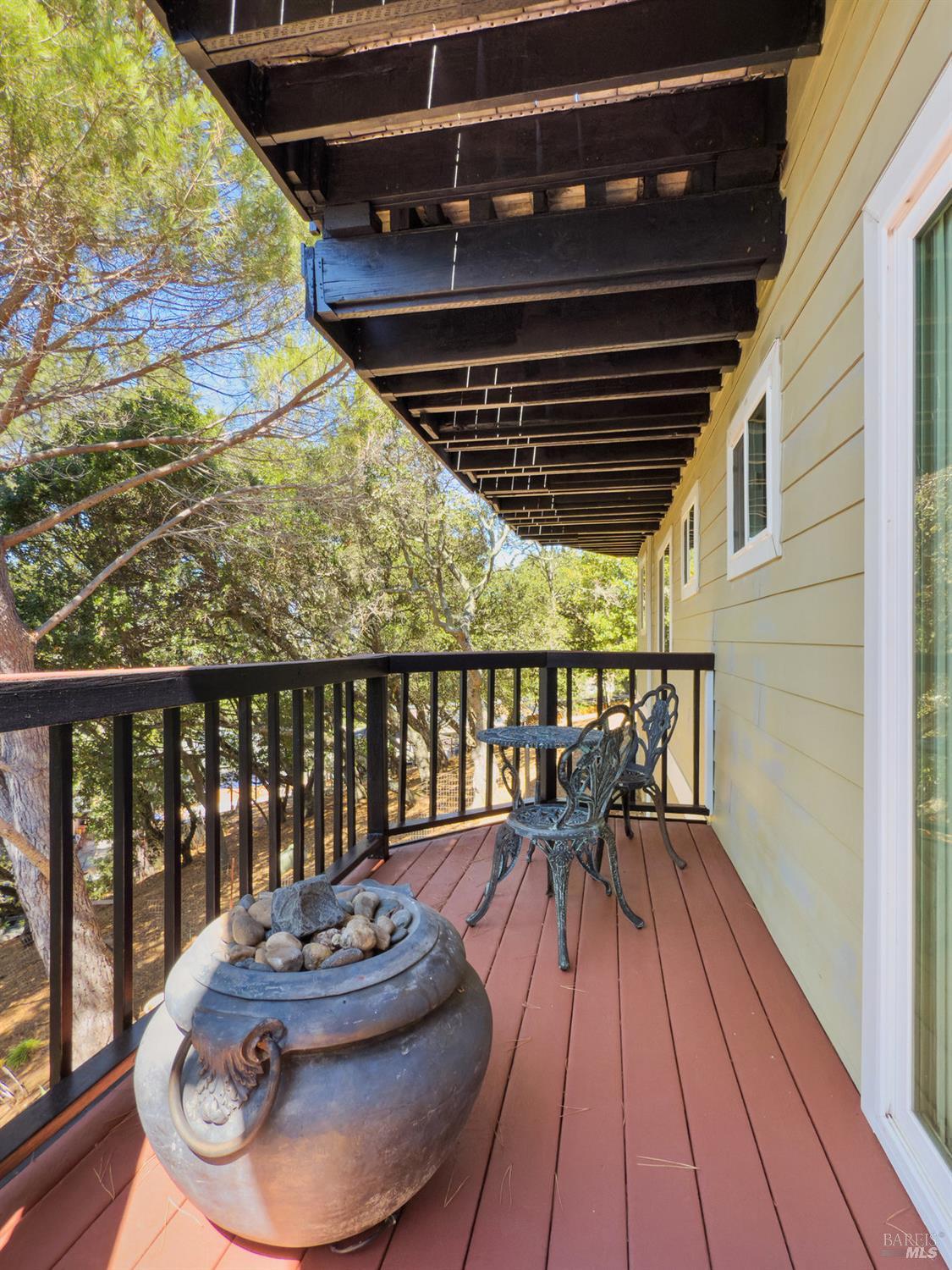 Detail Gallery Image 34 of 41 For 119 Oakmont Ave, San Rafael,  CA 94901 - 4 Beds | 3/1 Baths