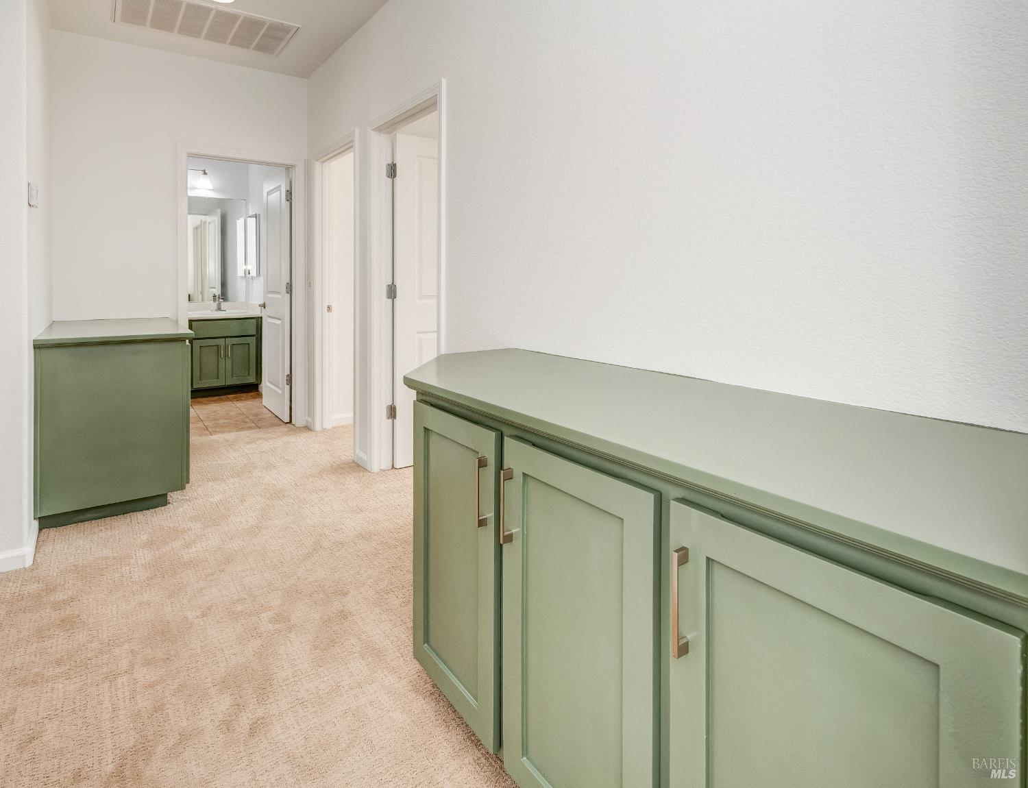 Detail Gallery Image 21 of 38 For 1660 Glenmore Dr, Fairfield,  CA 94533 - 4 Beds | 2/1 Baths