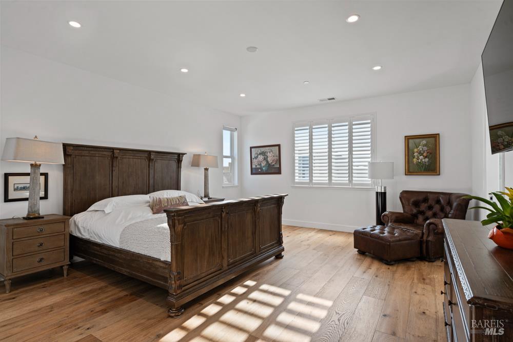 Detail Gallery Image 32 of 72 For 280 Pacific Heights Dr, Santa Rosa,  CA 95403 - 4 Beds | 3/1 Baths