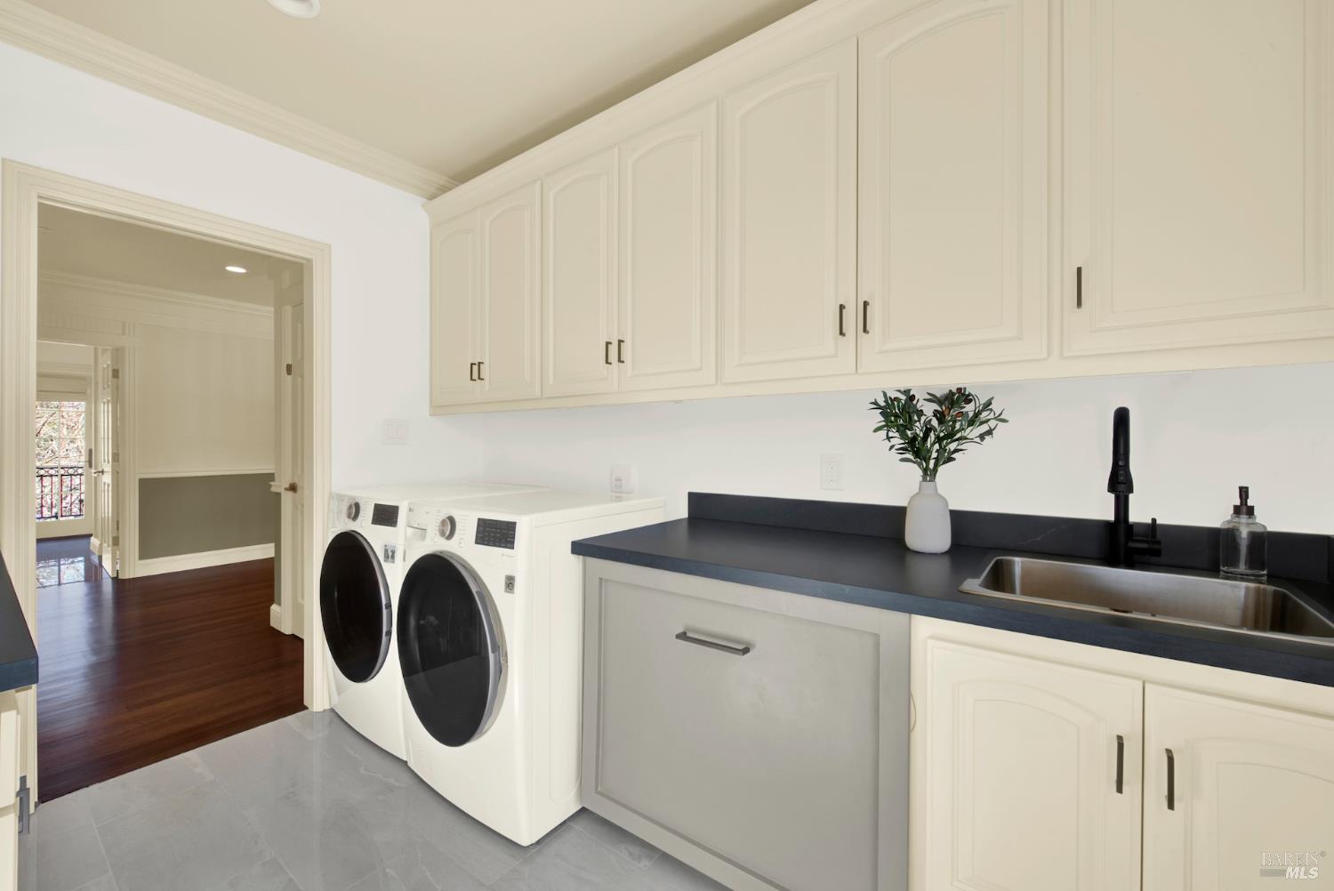 Detail Gallery Image 59 of 86 For 2 Remington Ct, Napa,  CA 94558 - 4 Beds | 3/1 Baths