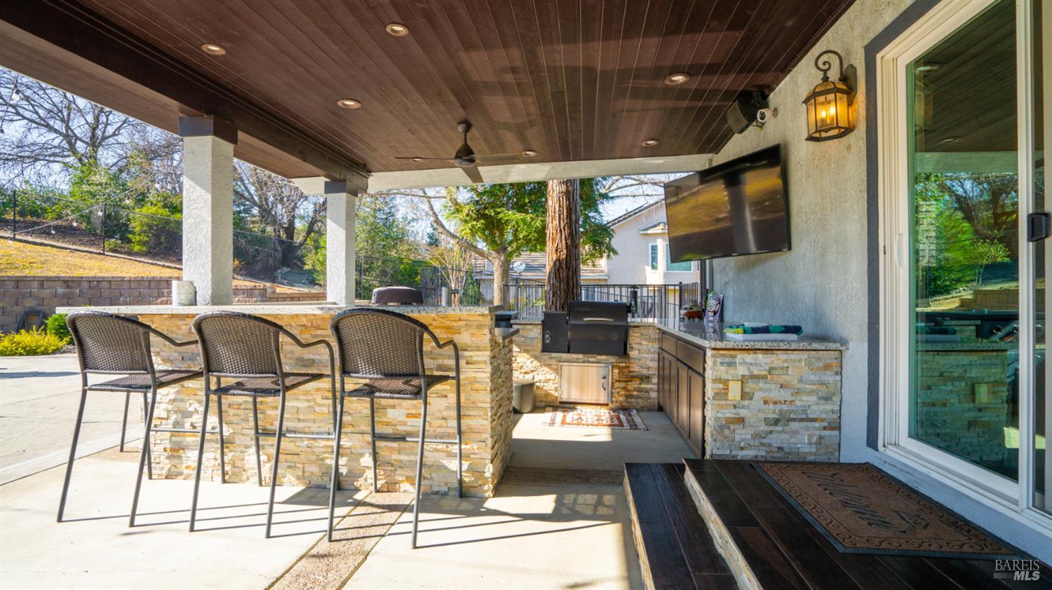 Detail Gallery Image 55 of 98 For 220 Hidden Valley Ln, Vacaville,  CA 95688 - 3 Beds | 2/1 Baths