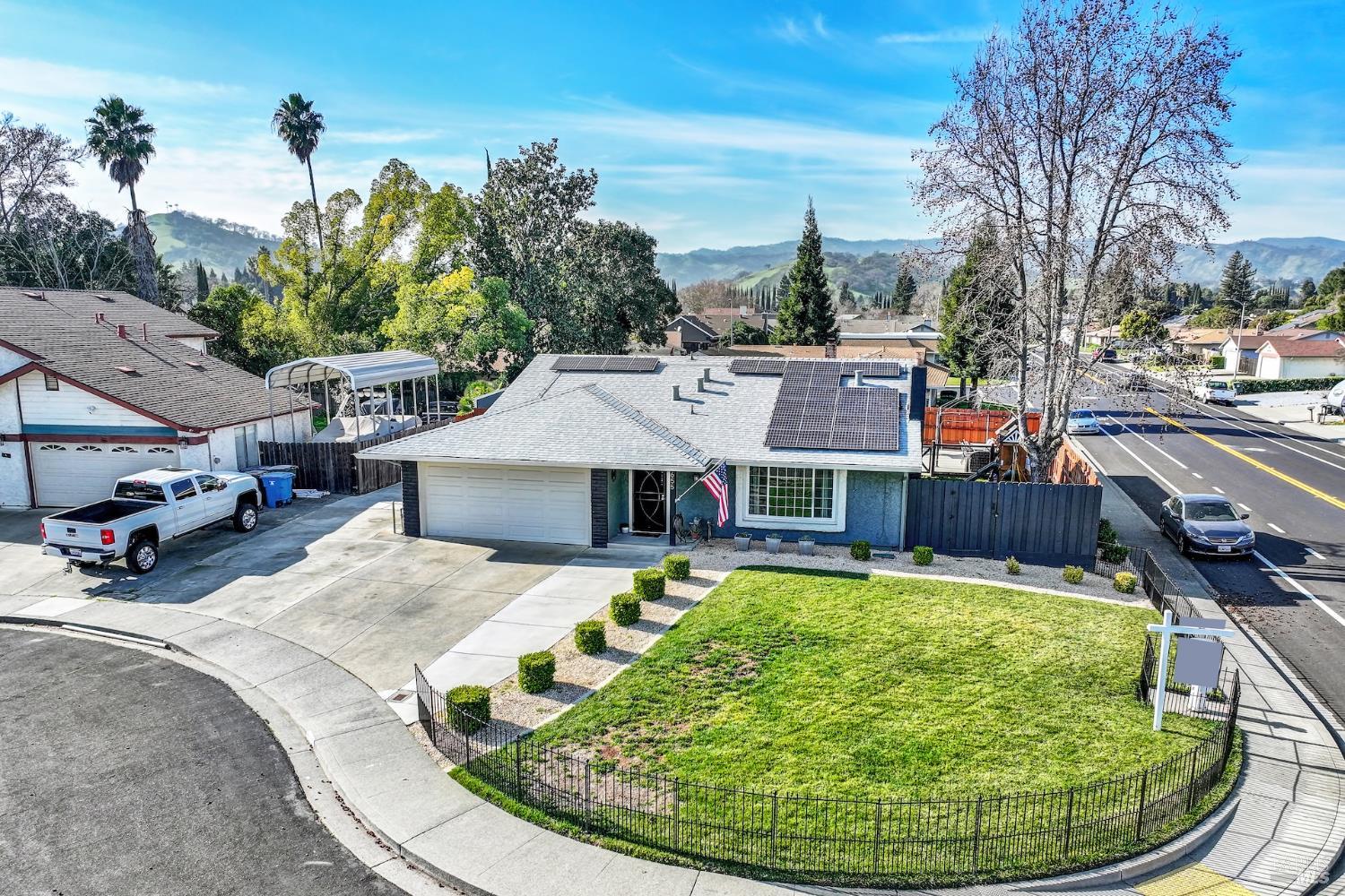 Detail Gallery Image 4 of 83 For 655 Marshall Ct, Vacaville,  CA 95687 - 3 Beds | 2 Baths