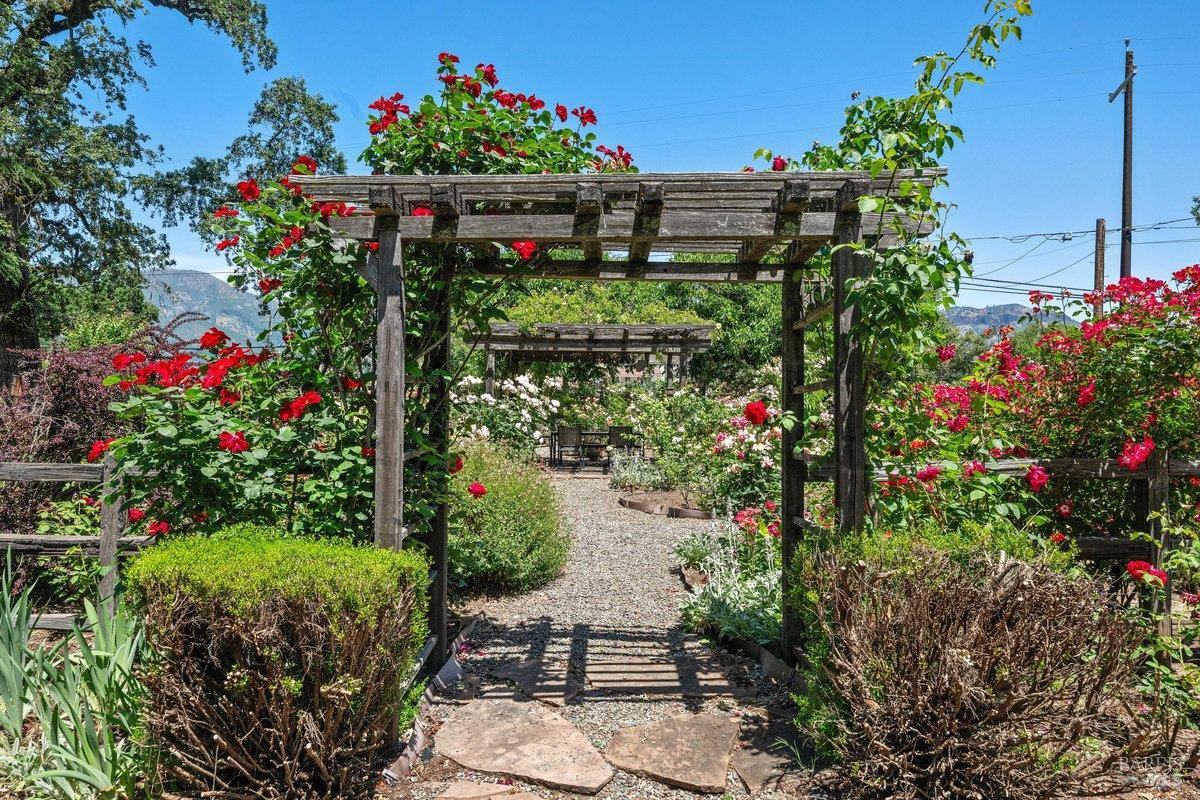 Detail Gallery Image 44 of 47 For 3227 State Highway 128 Hwy, Calistoga,  CA 94515 - 2 Beds | 2 Baths